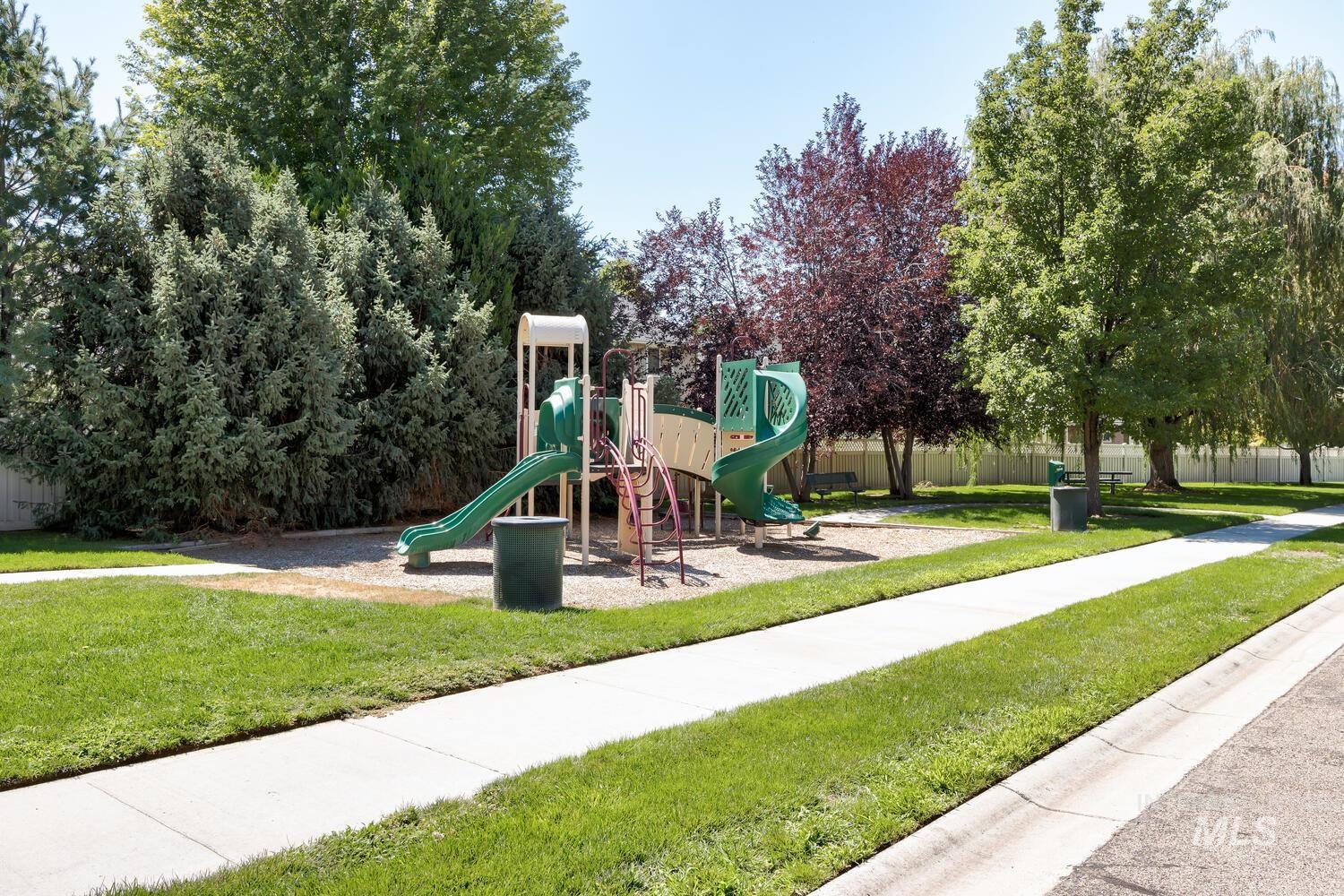 1017 N Shadowridge Ave