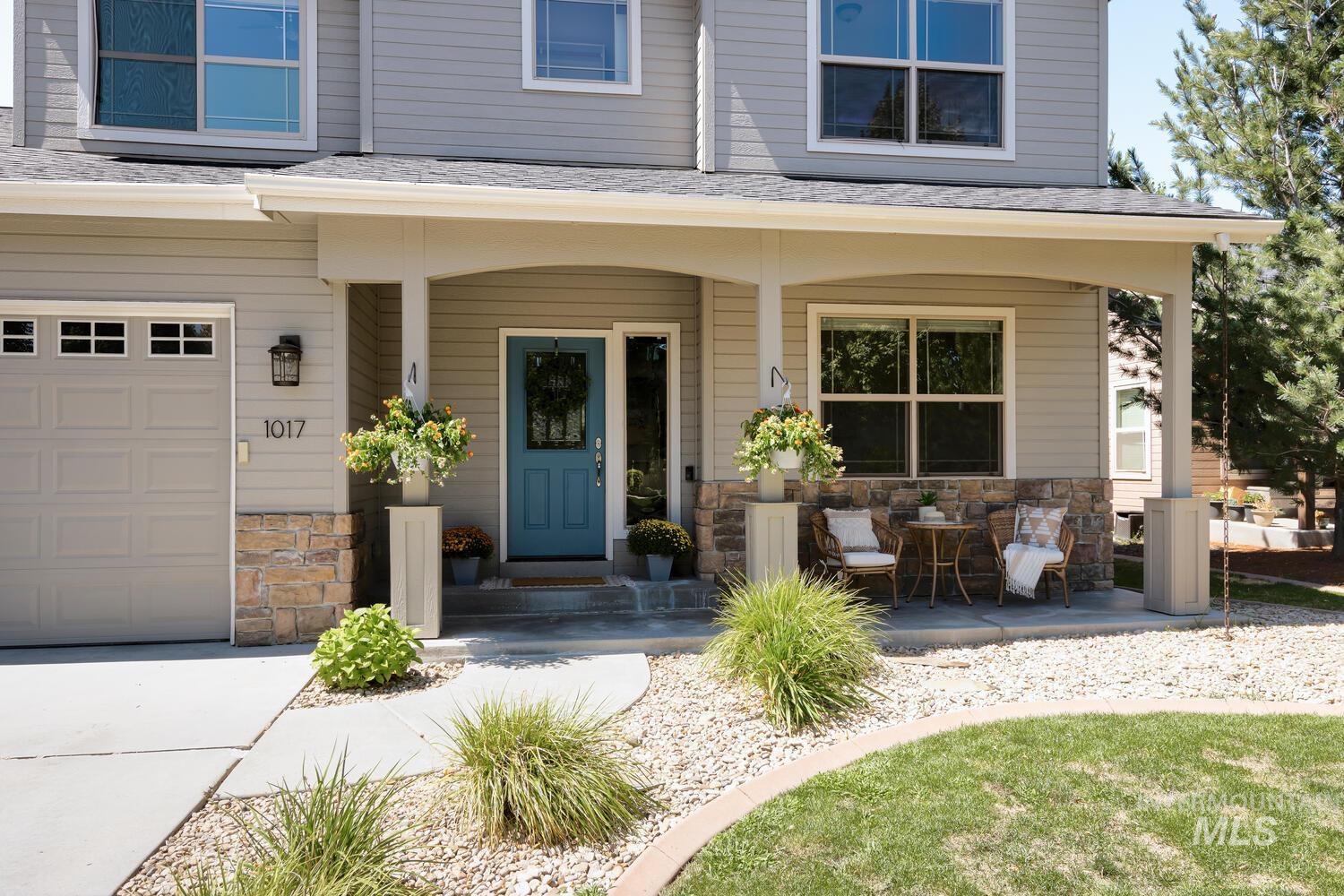 1017 N Shadowridge Ave