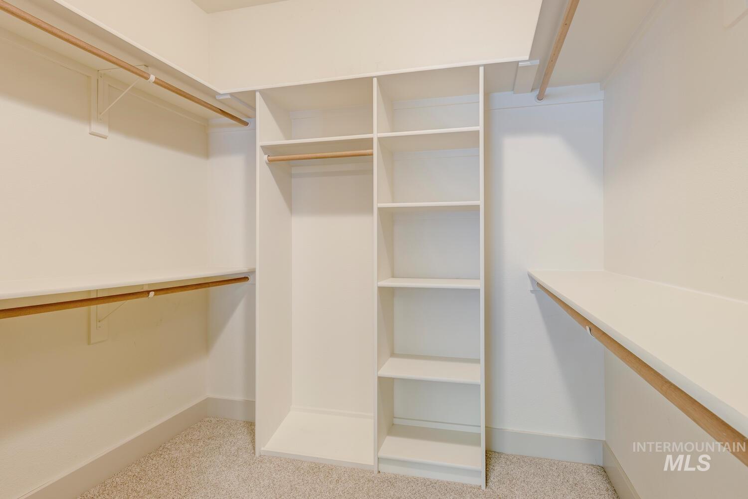 1017 N Shadowridge Ave