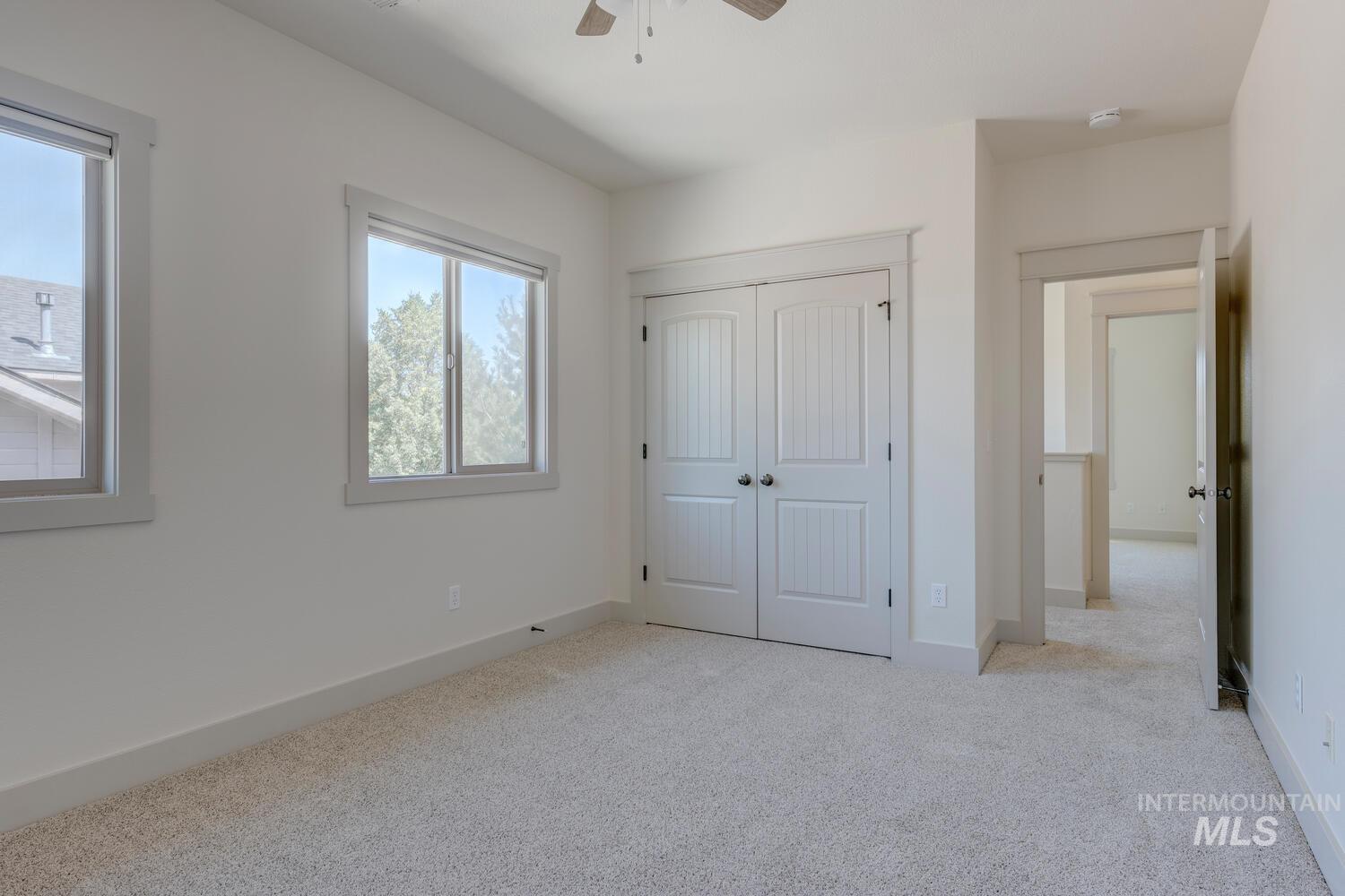 1017 N Shadowridge Ave