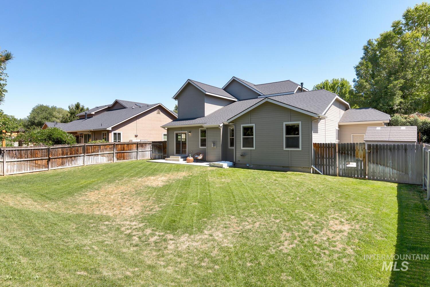 1017 N Shadowridge Ave