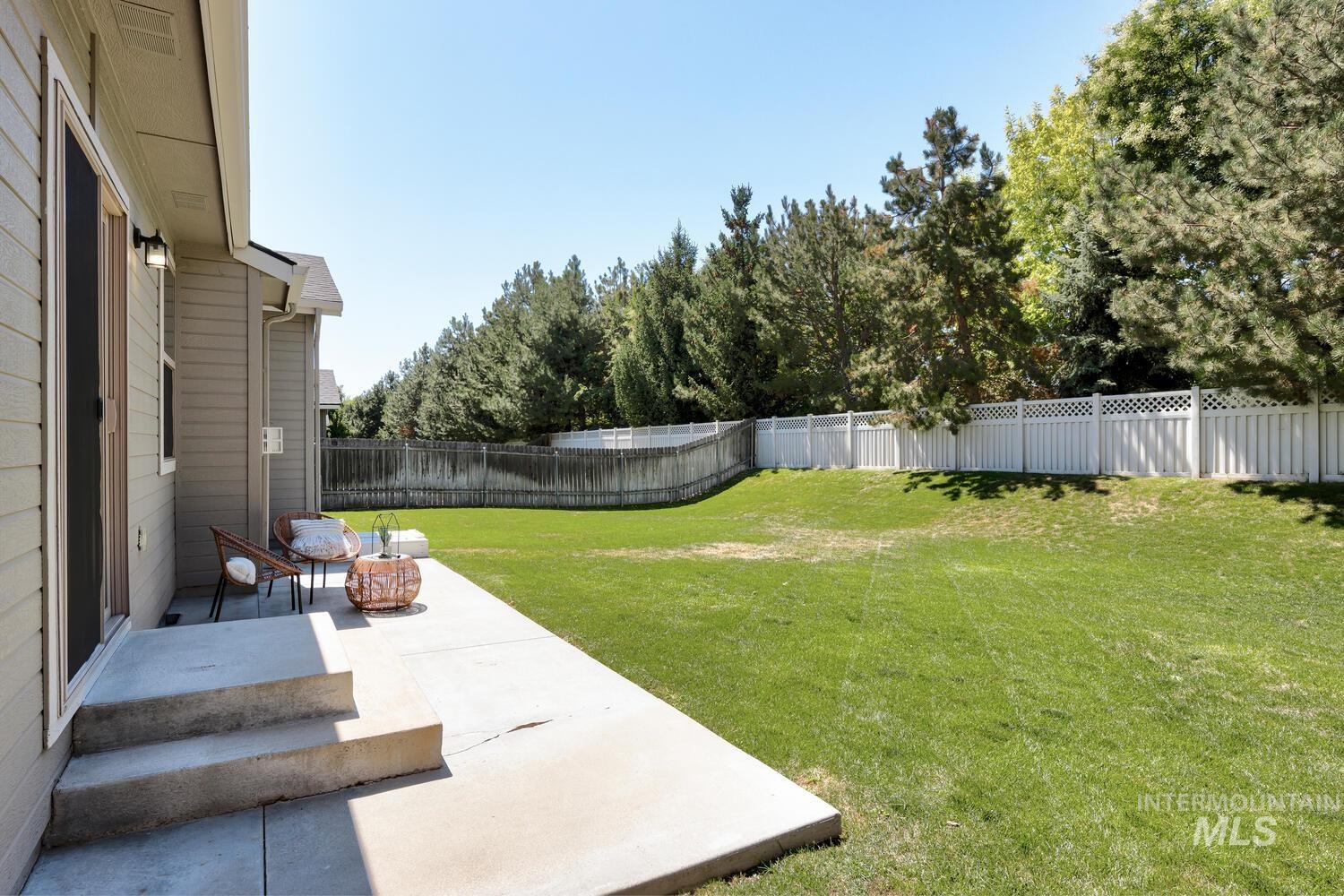 1017 N Shadowridge Ave