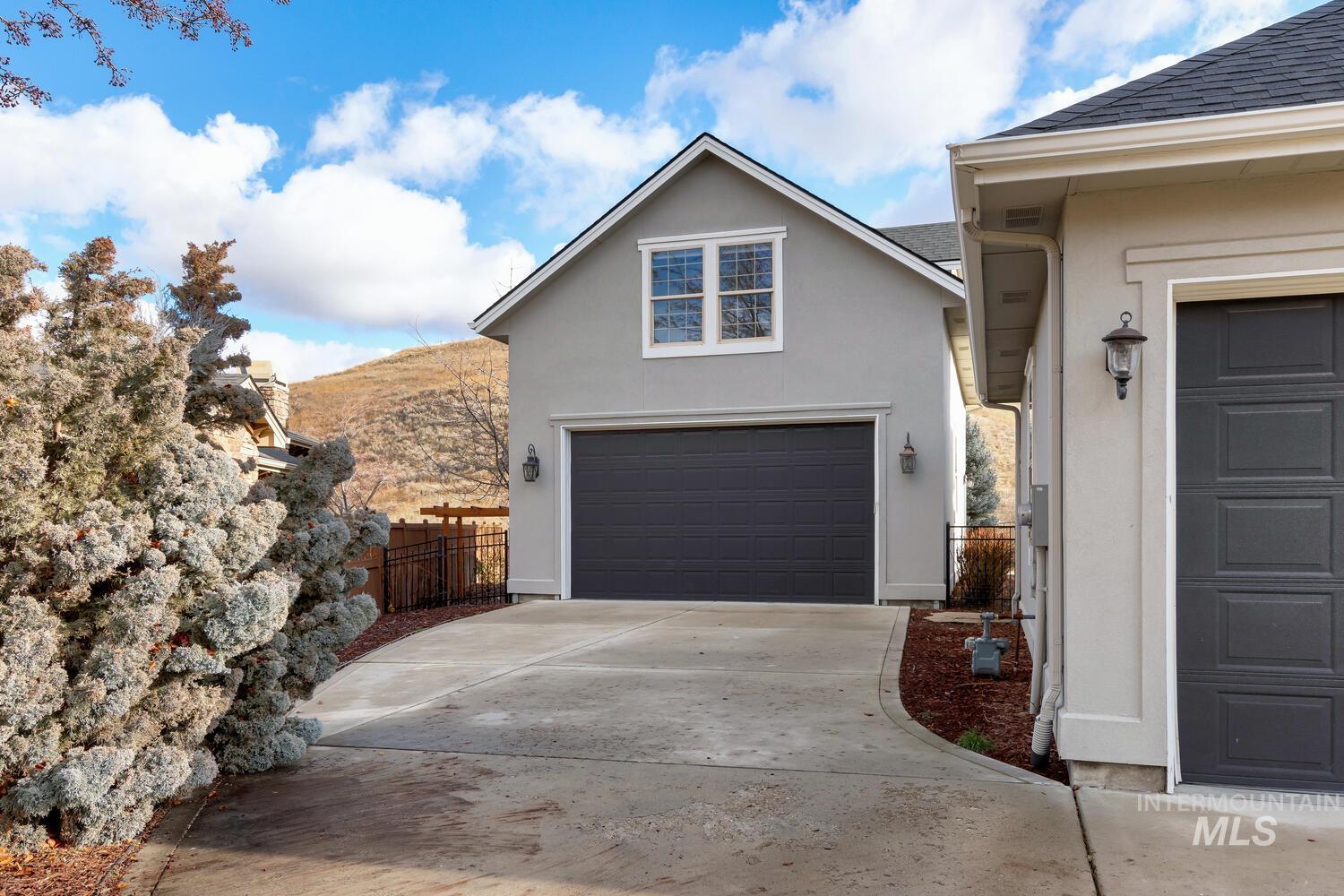 12182 N Humphreys Way