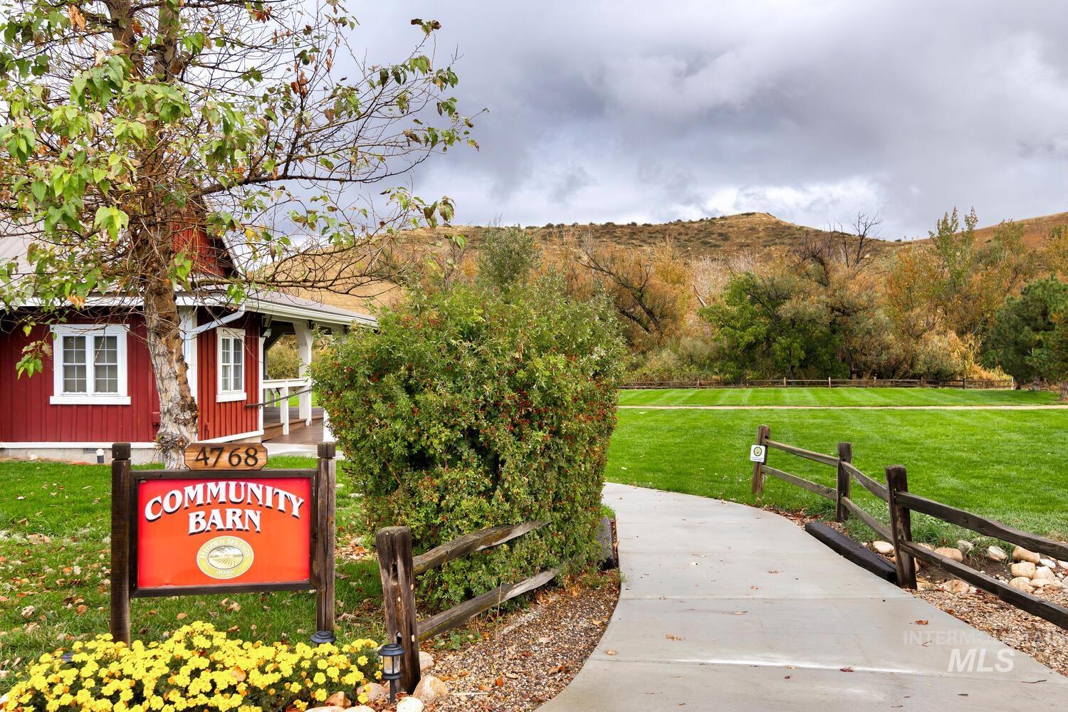 12182 N Humphreys Way