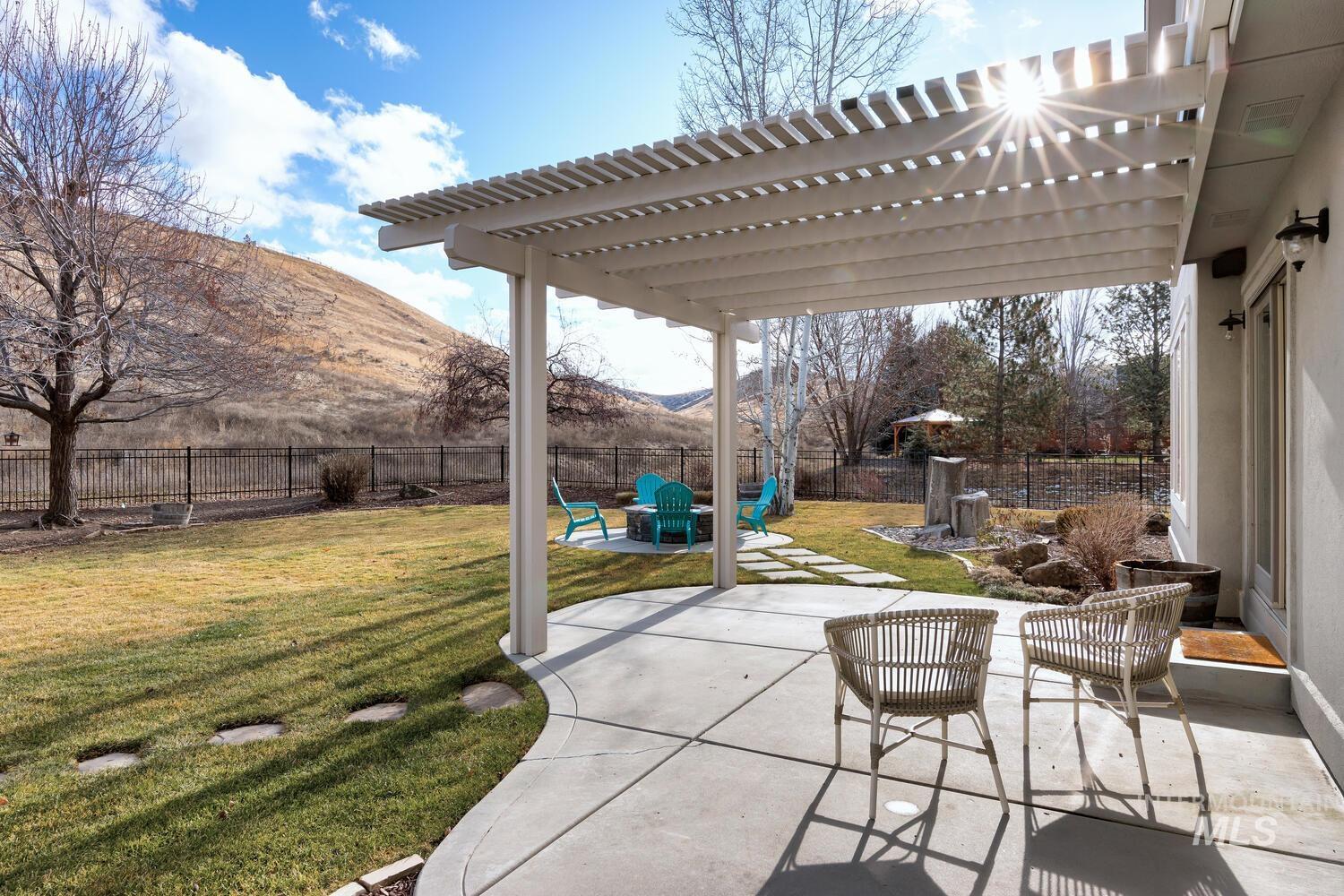 12182 N Humphreys Way