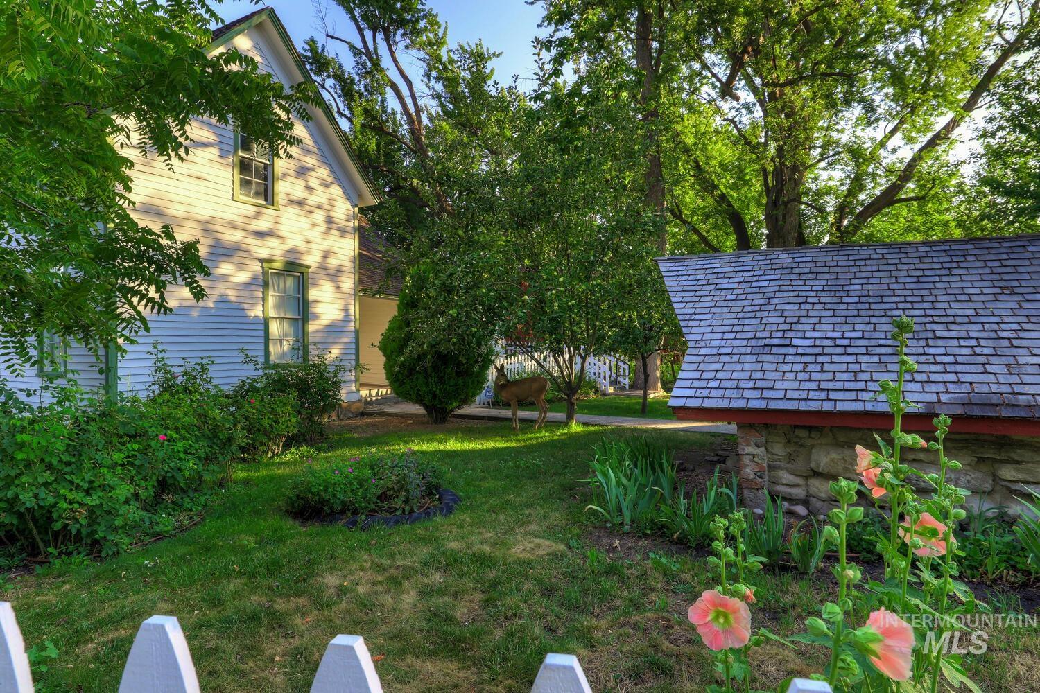 5867 Hidden Springs Dr.