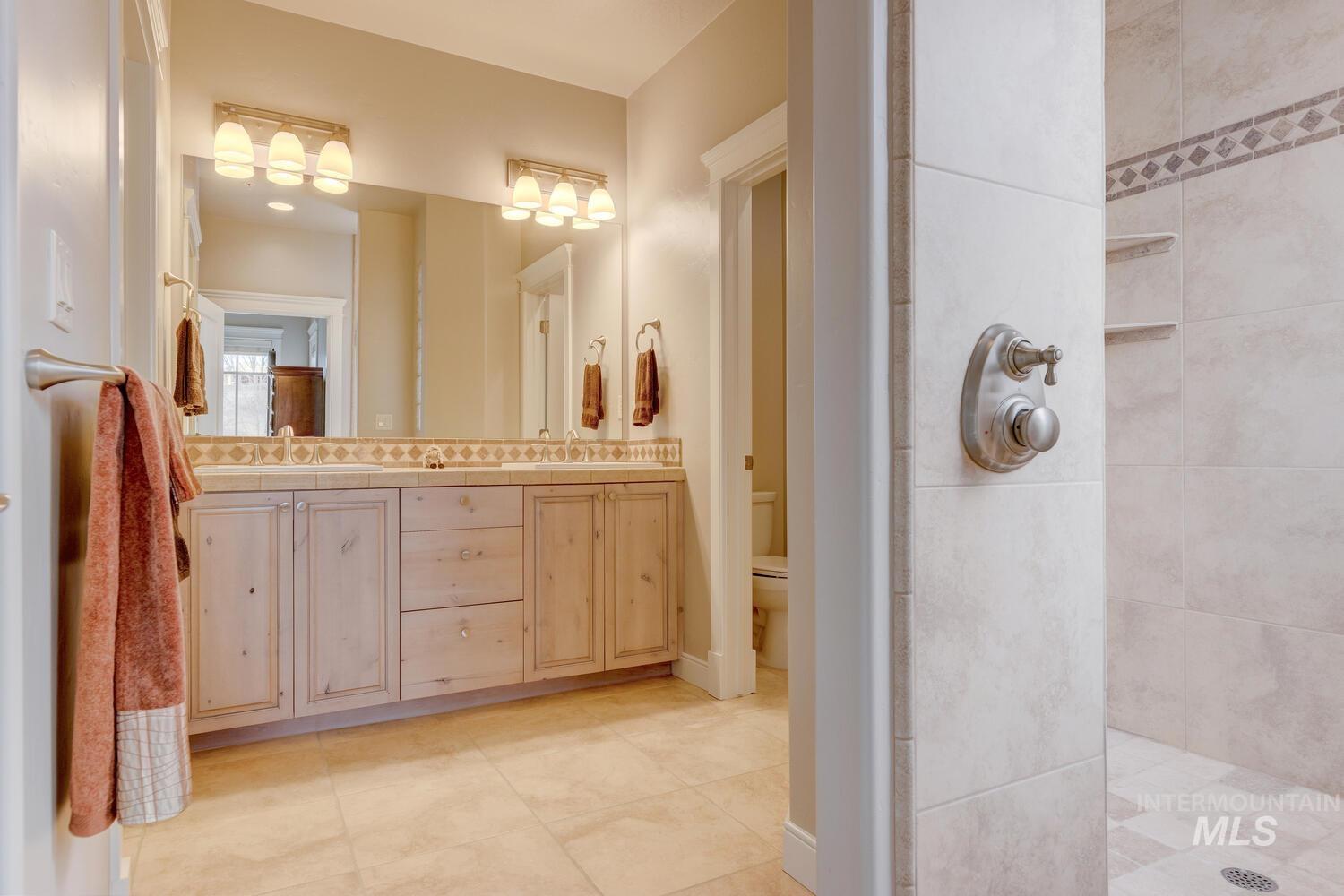 5867 Hidden Springs Dr.