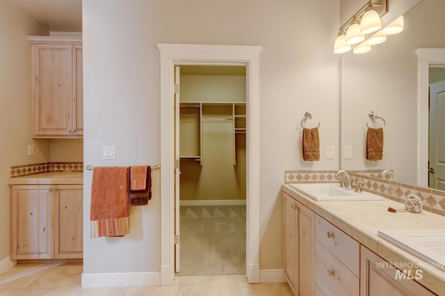 5867 Hidden Springs Dr.