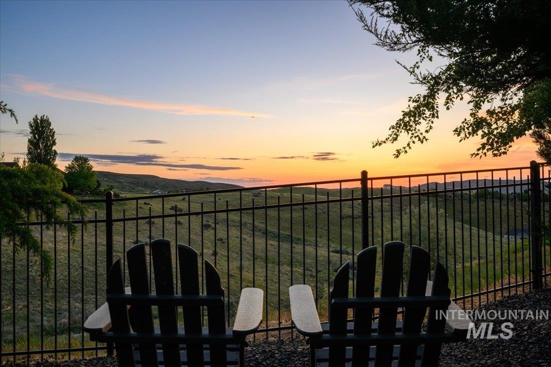 12409 N Upper Ridge Pl.