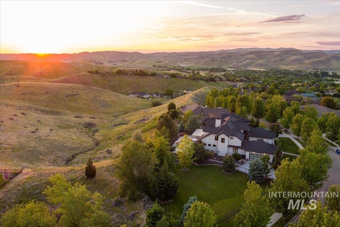 12409 N Upper Ridge Pl.