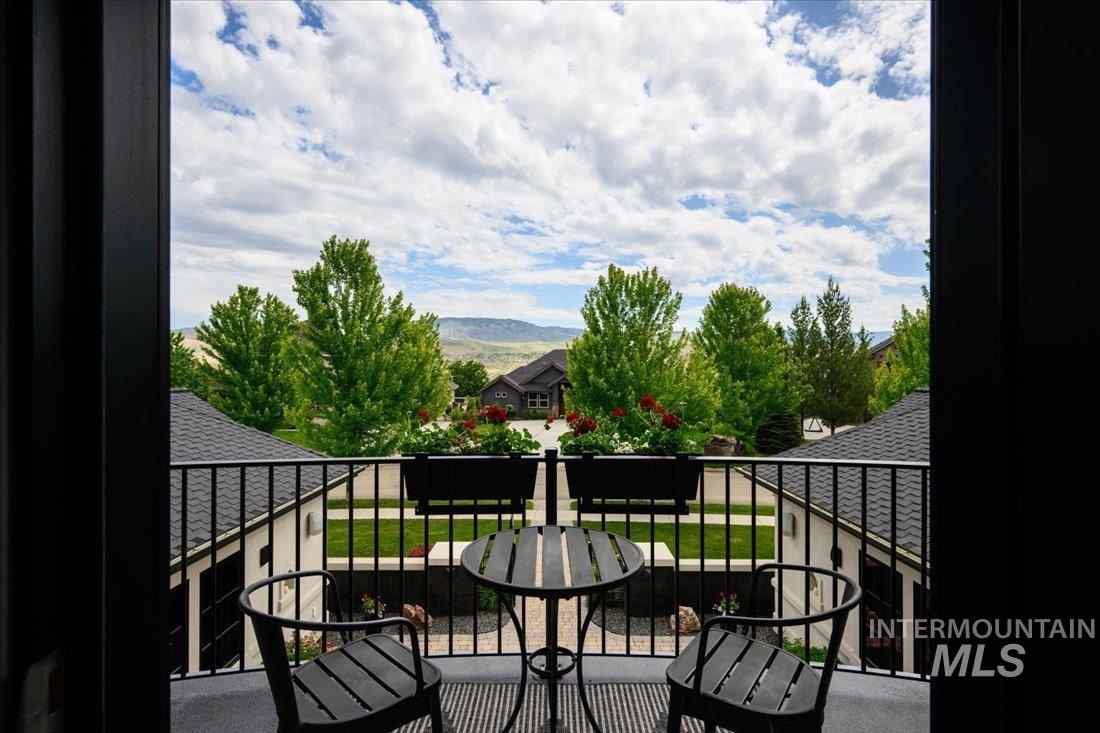 12409 N Upper Ridge Pl.