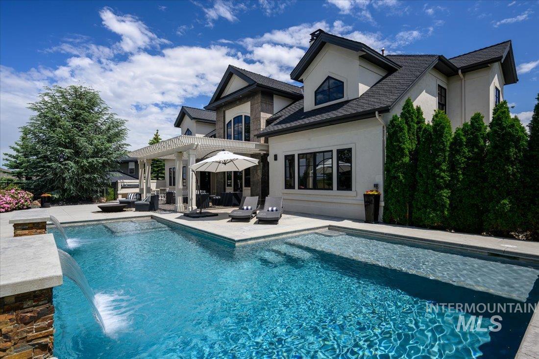 12409 N Upper Ridge Pl.