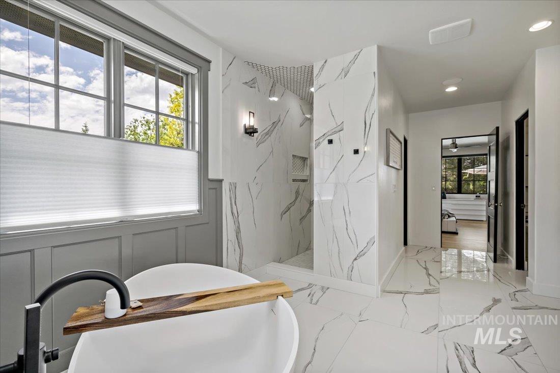 12409 N Upper Ridge Pl.