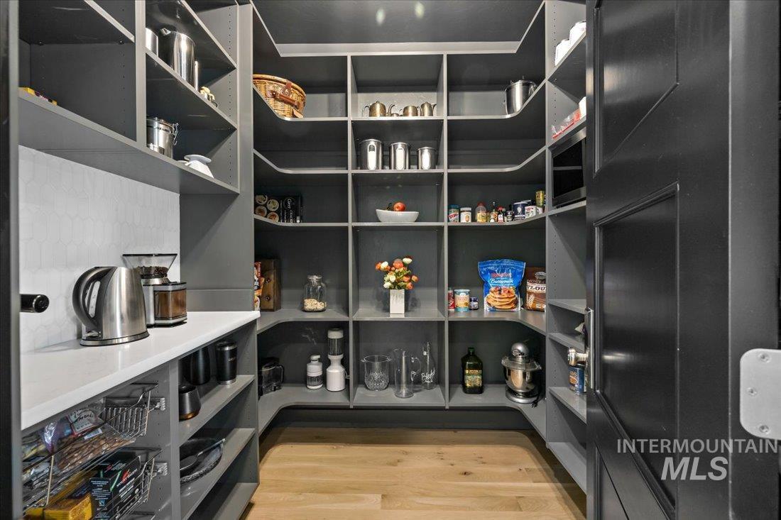 12409 N Upper Ridge Pl.