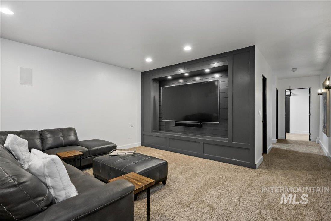 12409 N Upper Ridge Pl.