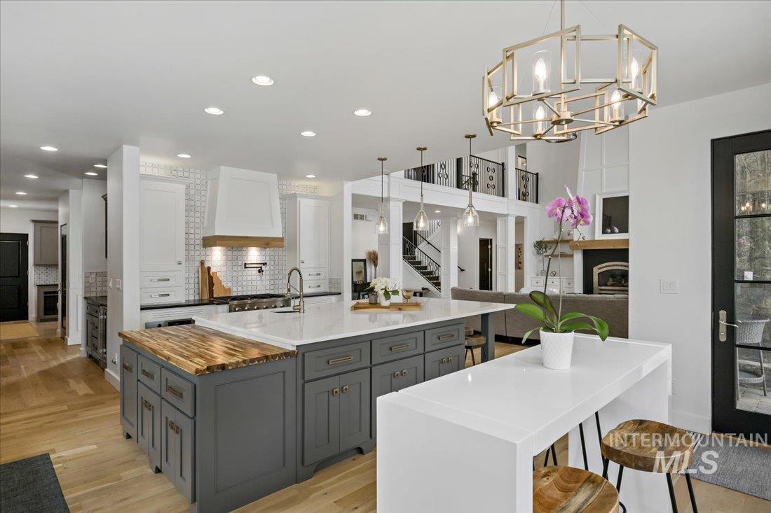 12409 N Upper Ridge Pl.