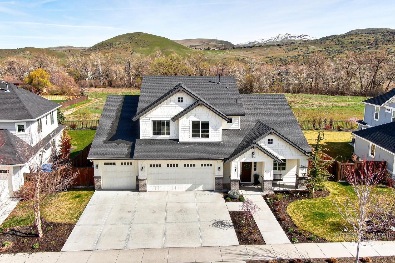 3870 W Farm View Dr