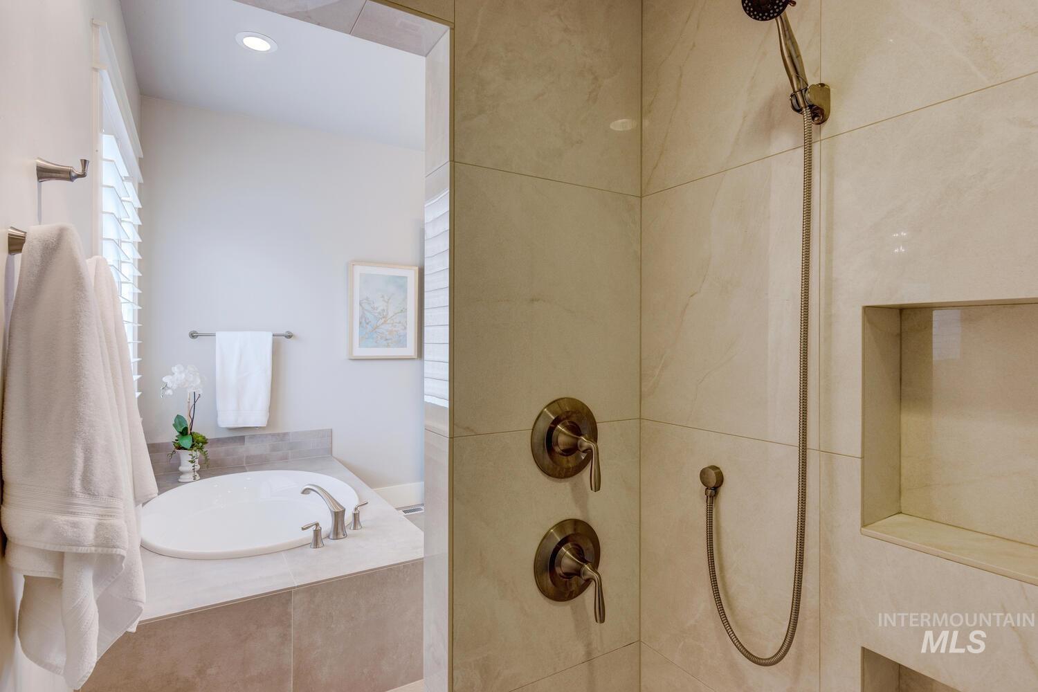 6223 W Walton Pond Dr.