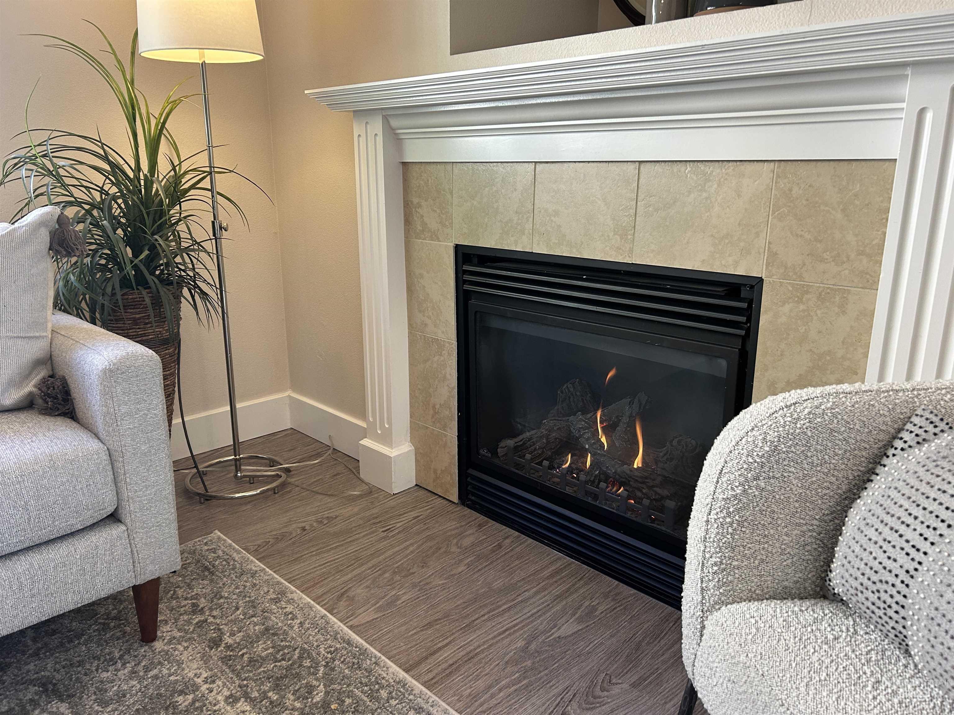 11045 W Garverdale Ln # 101