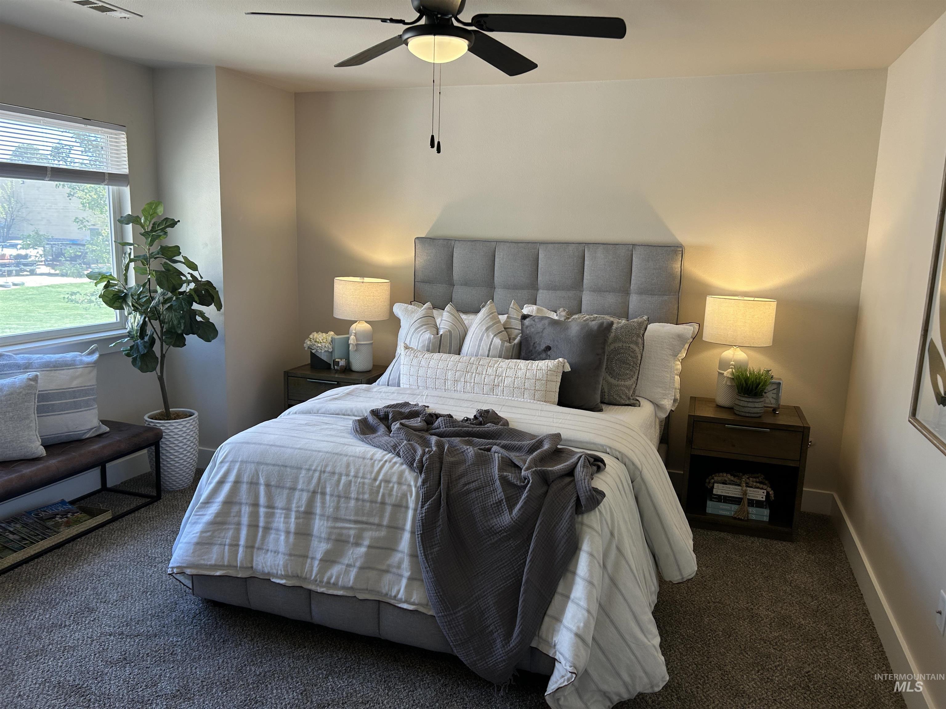 11045 W Garverdale Ln # 101