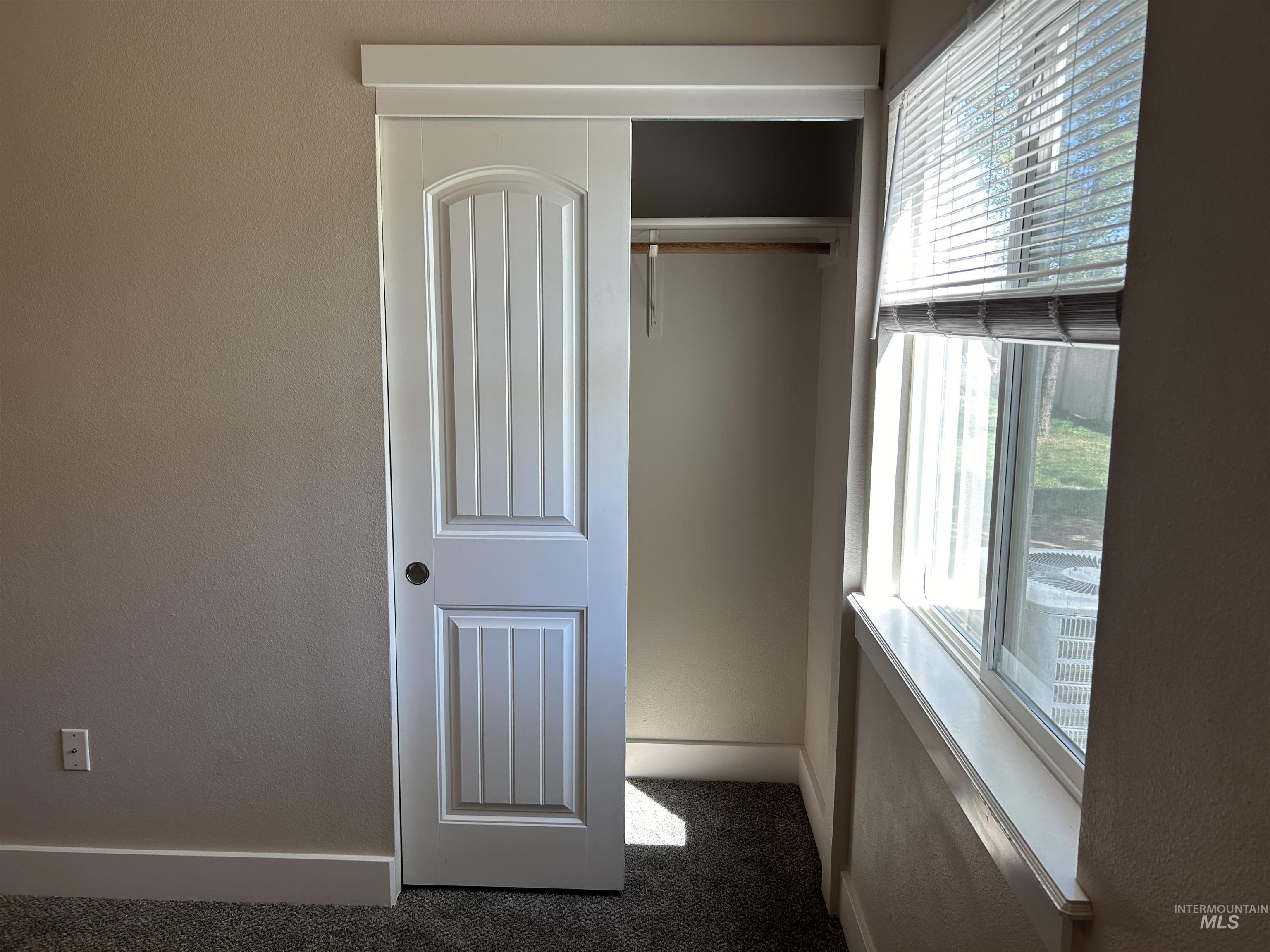 11045 W Garverdale Ln # 101