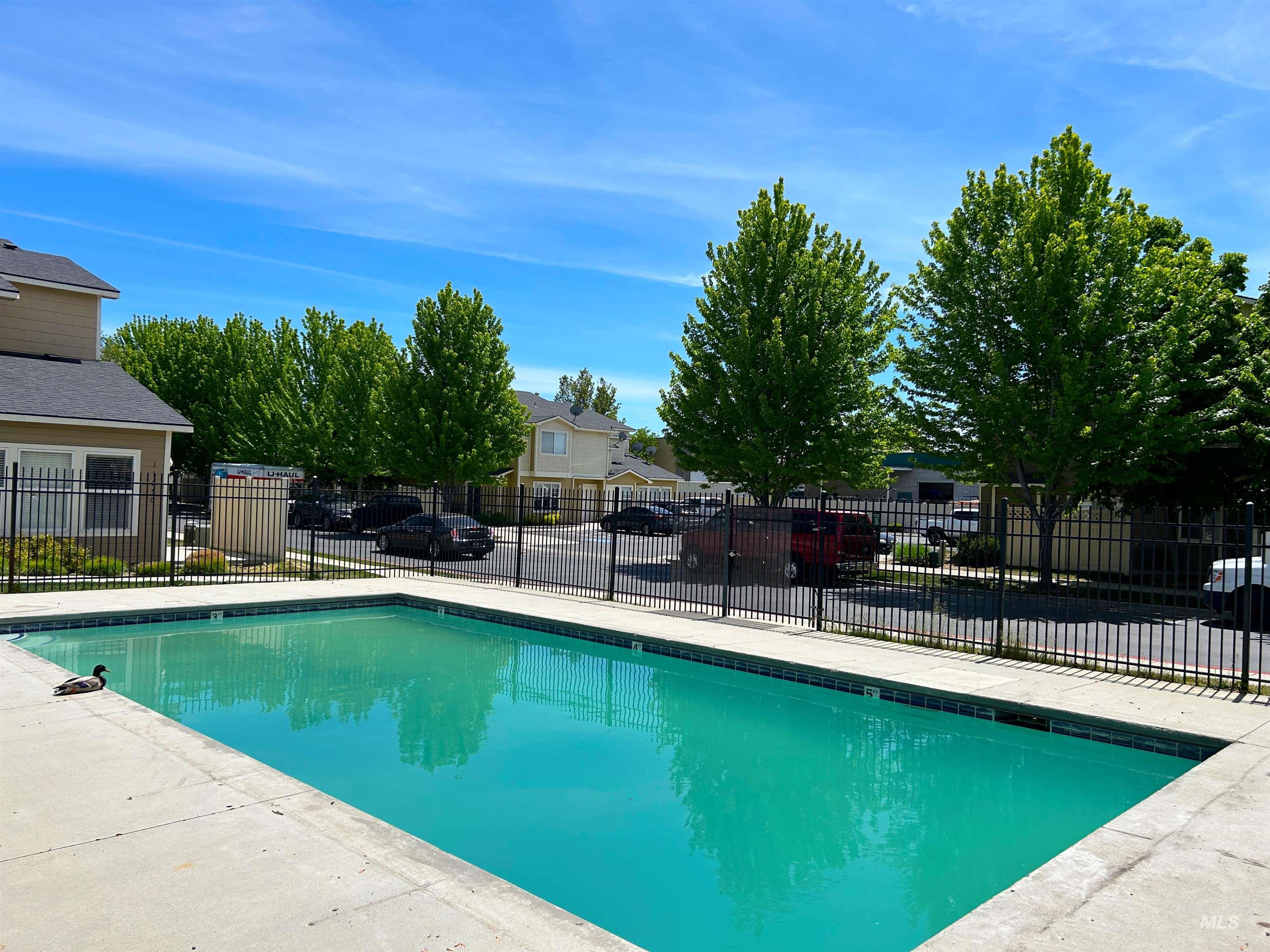 11045 W Garverdale Ln # 101