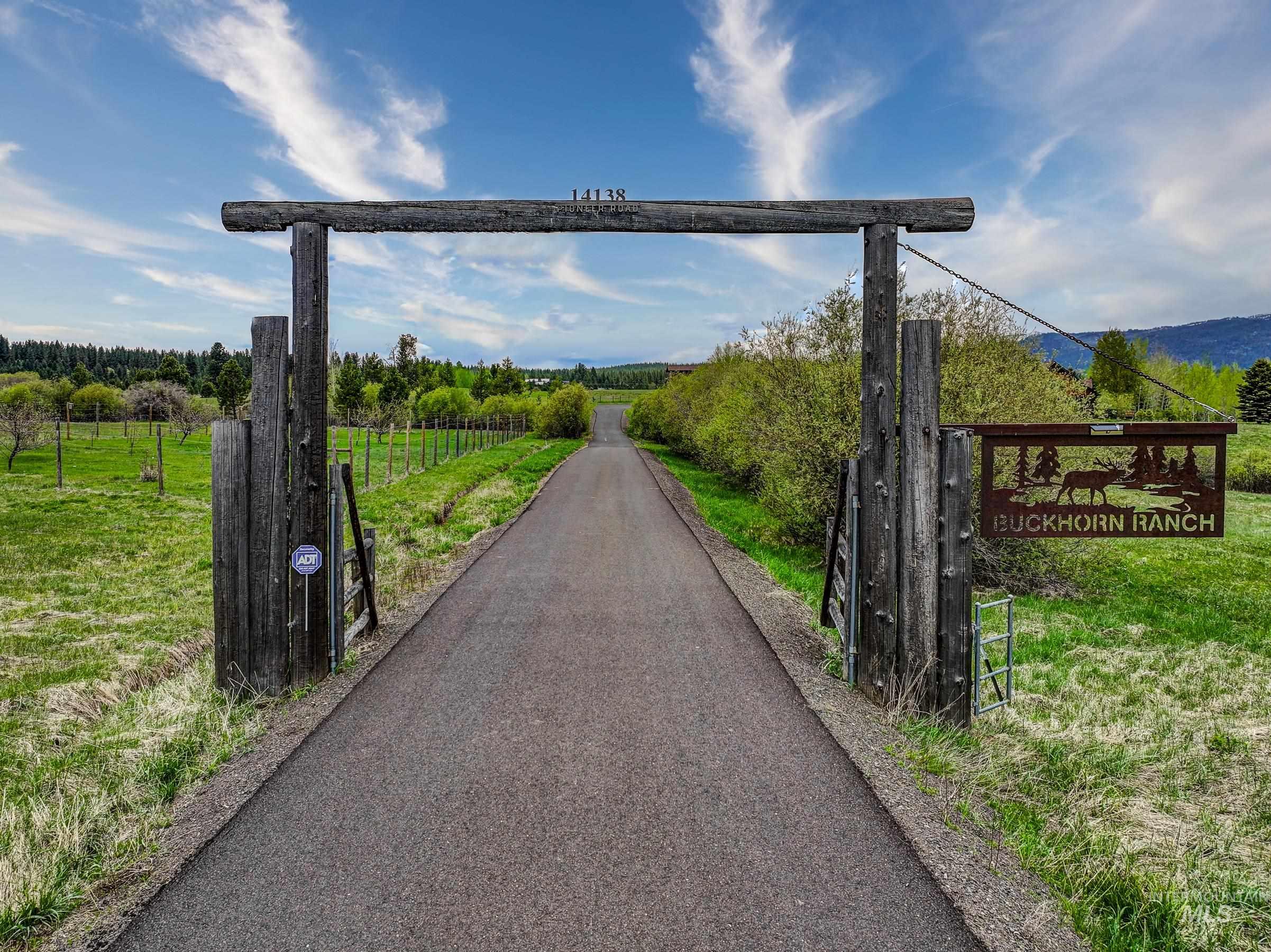 14138 Pioneer Rd, McCall