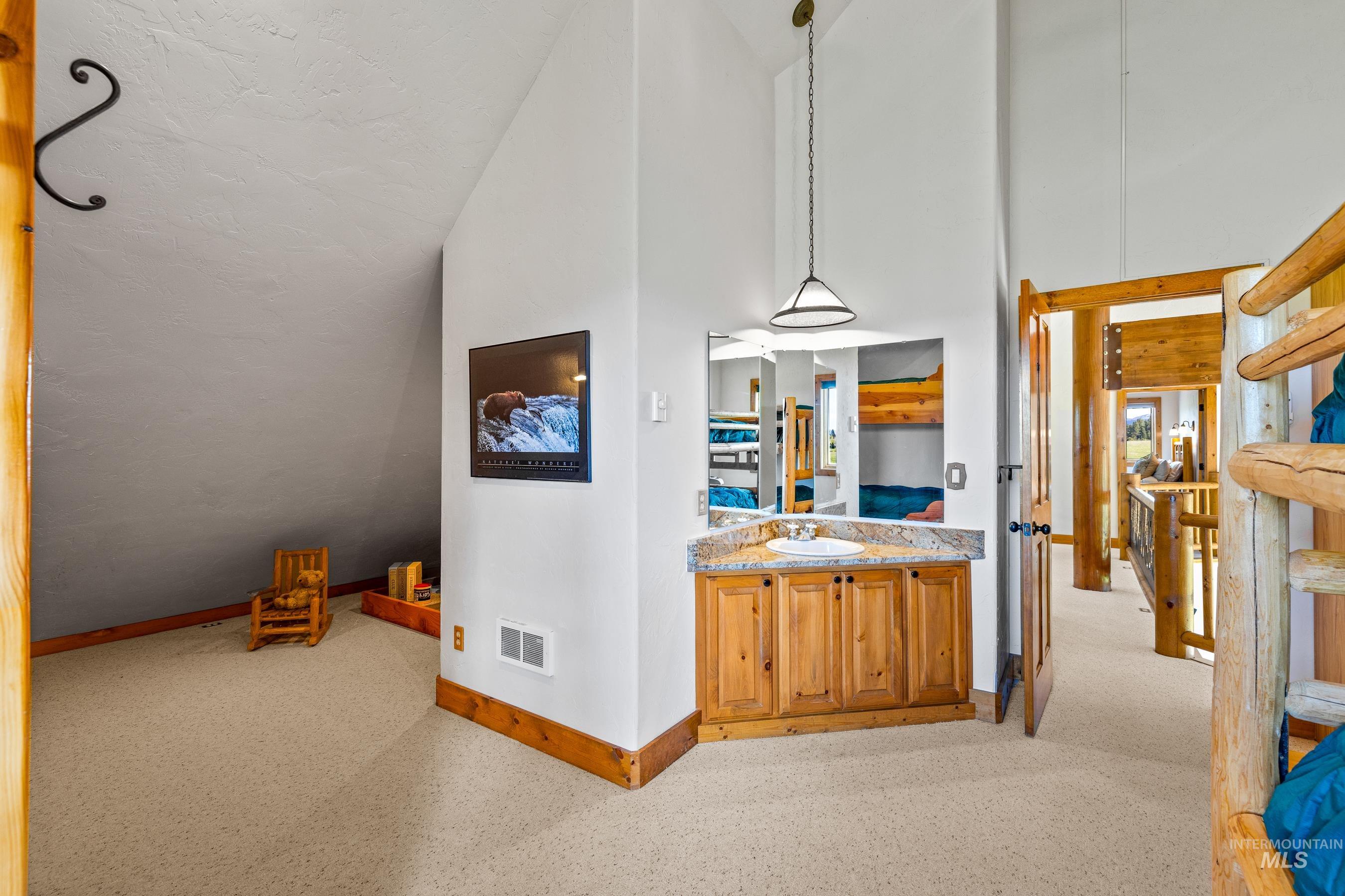 14138 Pioneer Rd, McCall