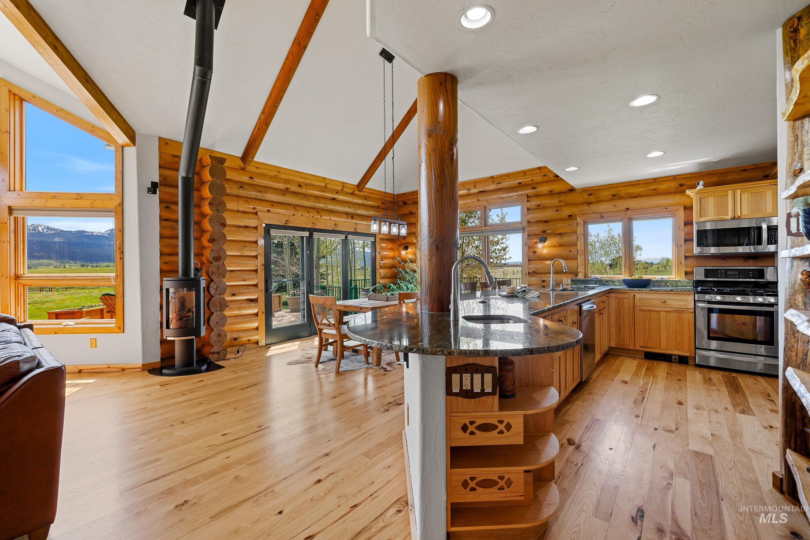 14138 Pioneer Rd, McCall