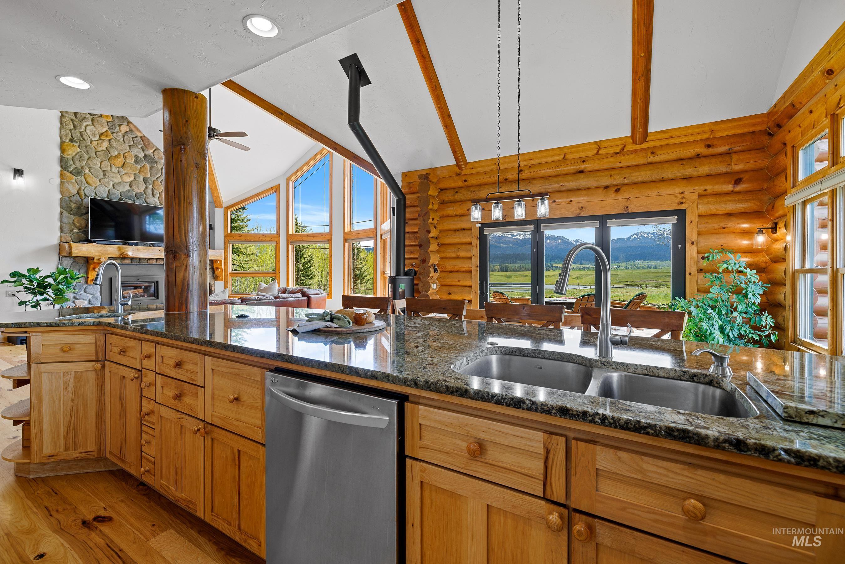 14138 Pioneer Rd, McCall