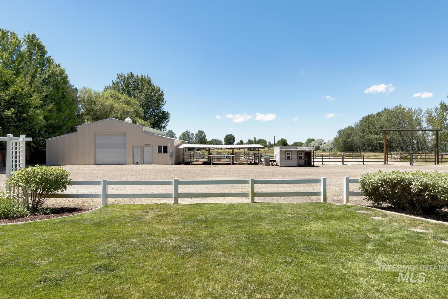 6853 N Bogart Lane