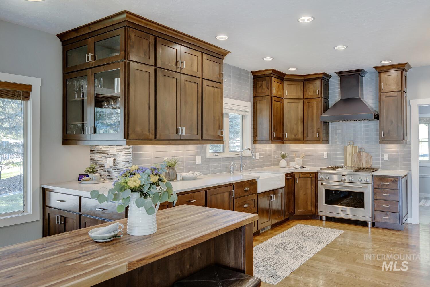 13122 N Lookout Circle