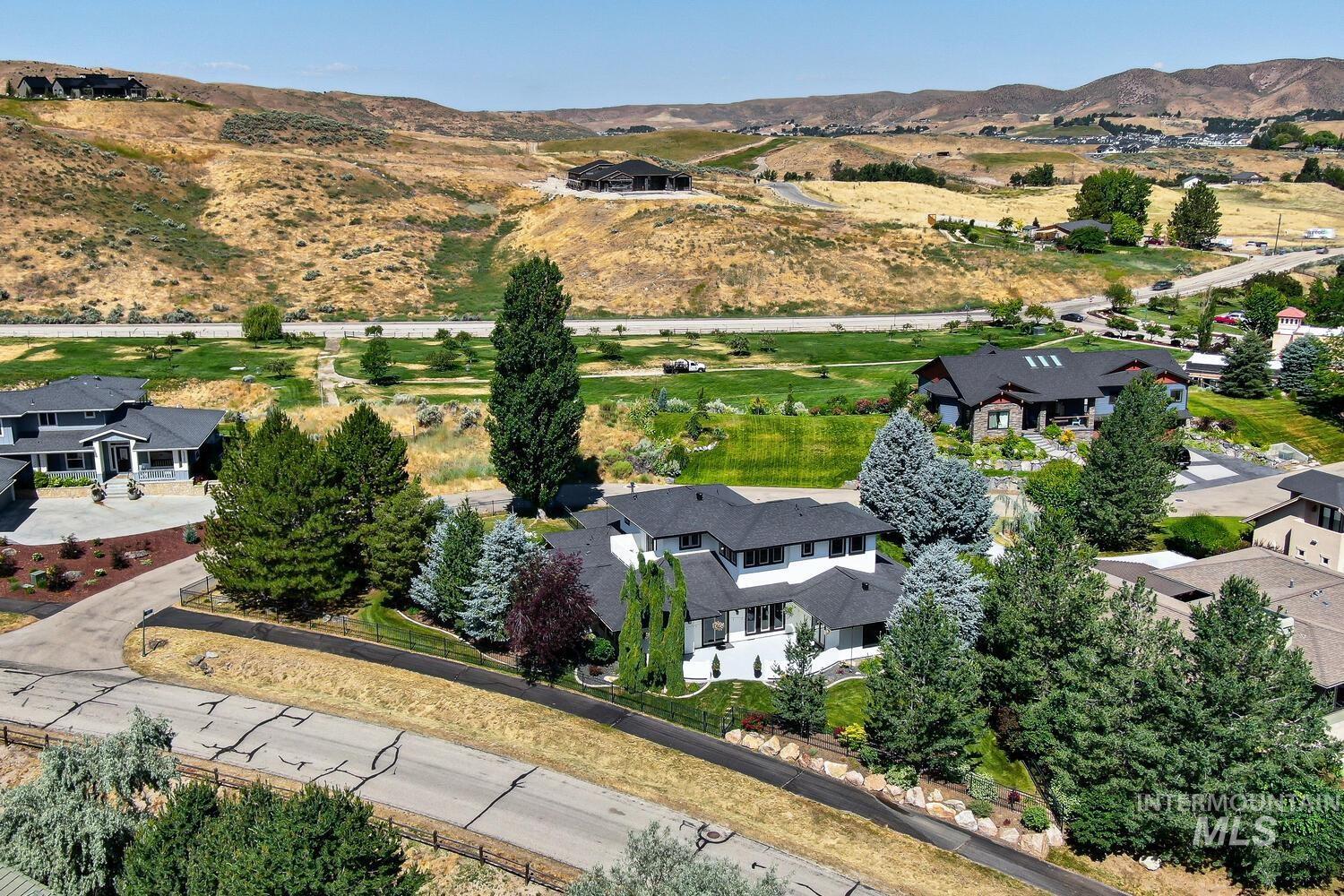 13122 N Lookout Circle