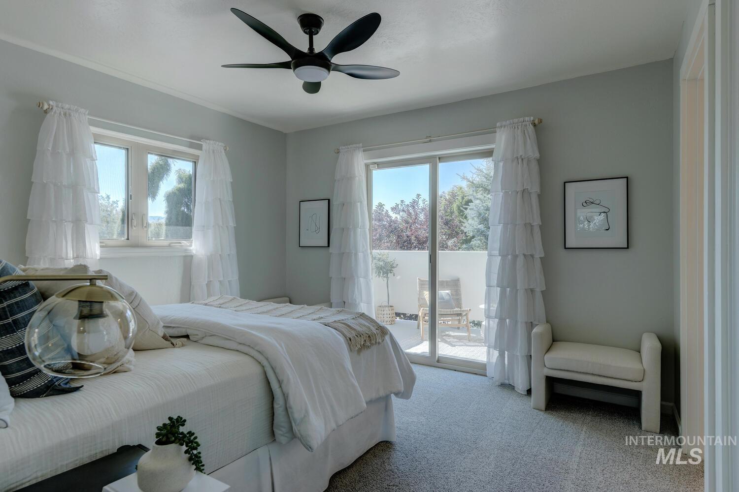 13122 N Lookout Circle