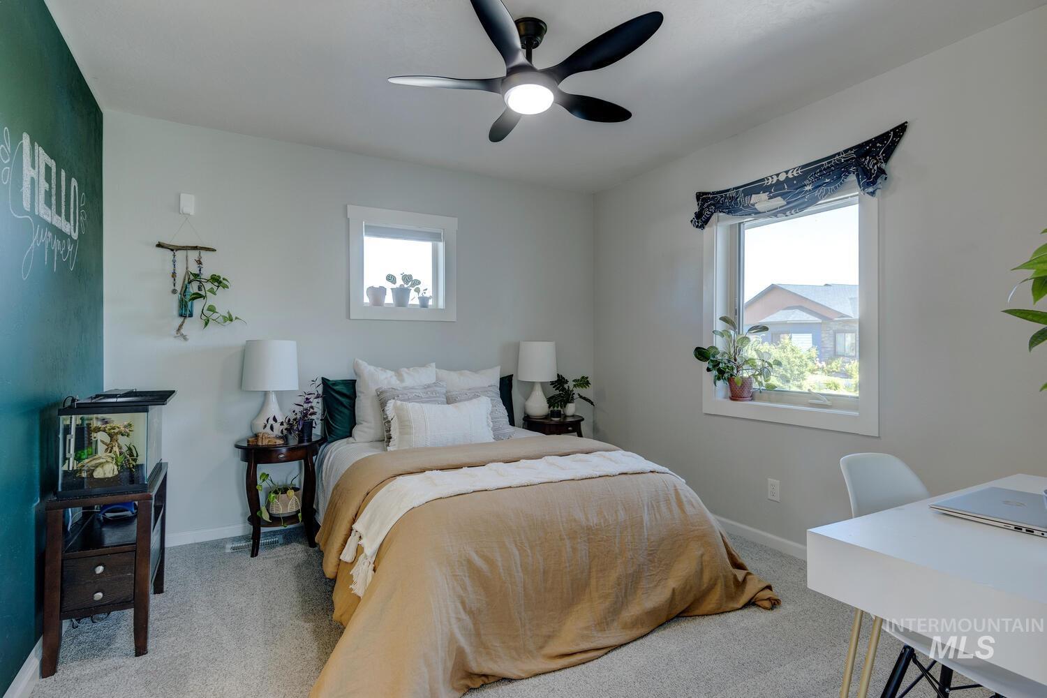 13122 N Lookout Circle