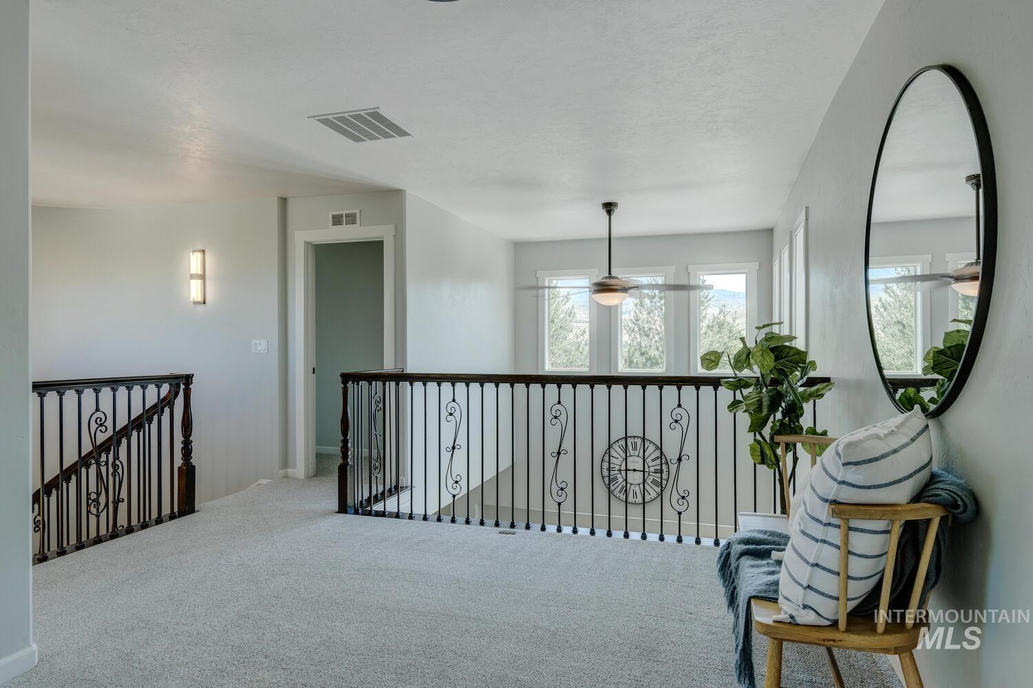 13122 N Lookout Circle