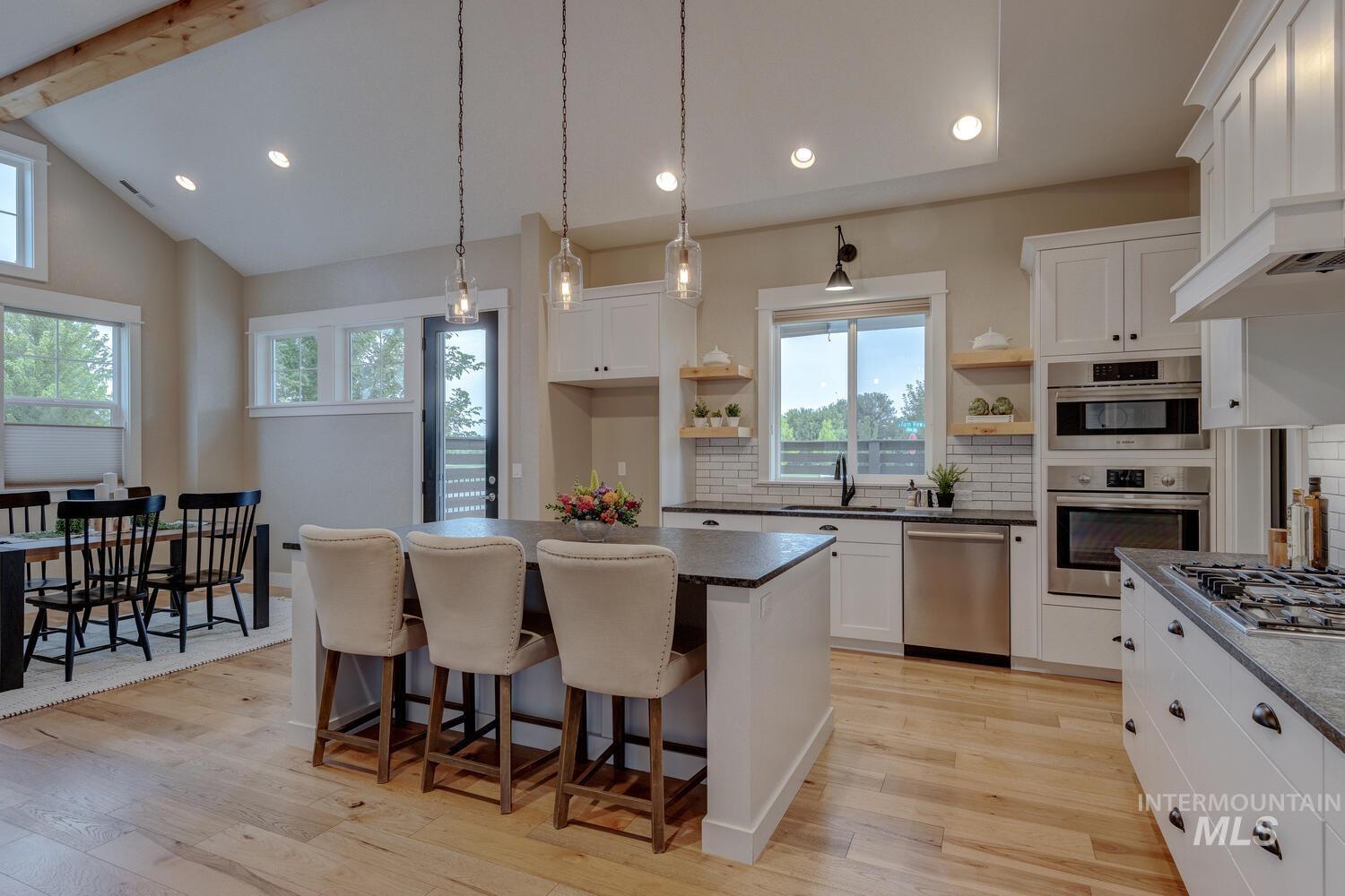 3968 W Hidden Springs Dr