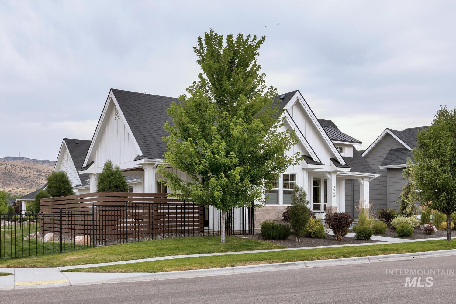 3968 W Hidden Springs Dr