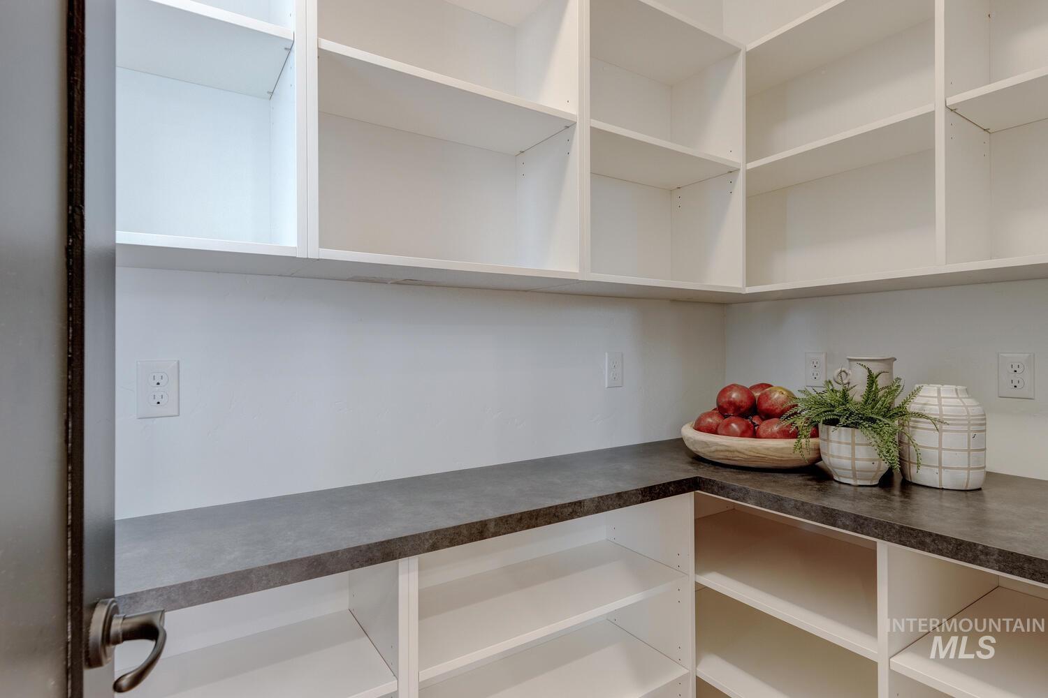 3968 W Hidden Springs Dr