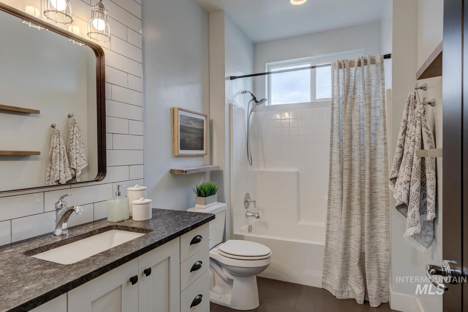 3968 W Hidden Springs Dr