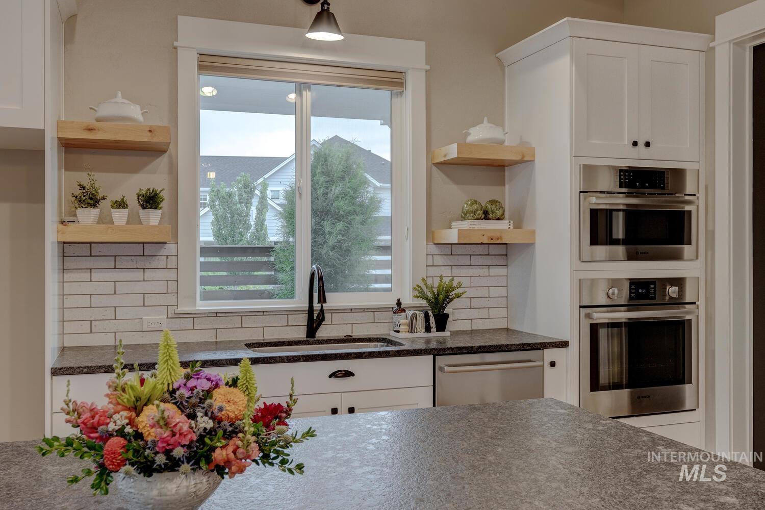 3968 W Hidden Springs Dr