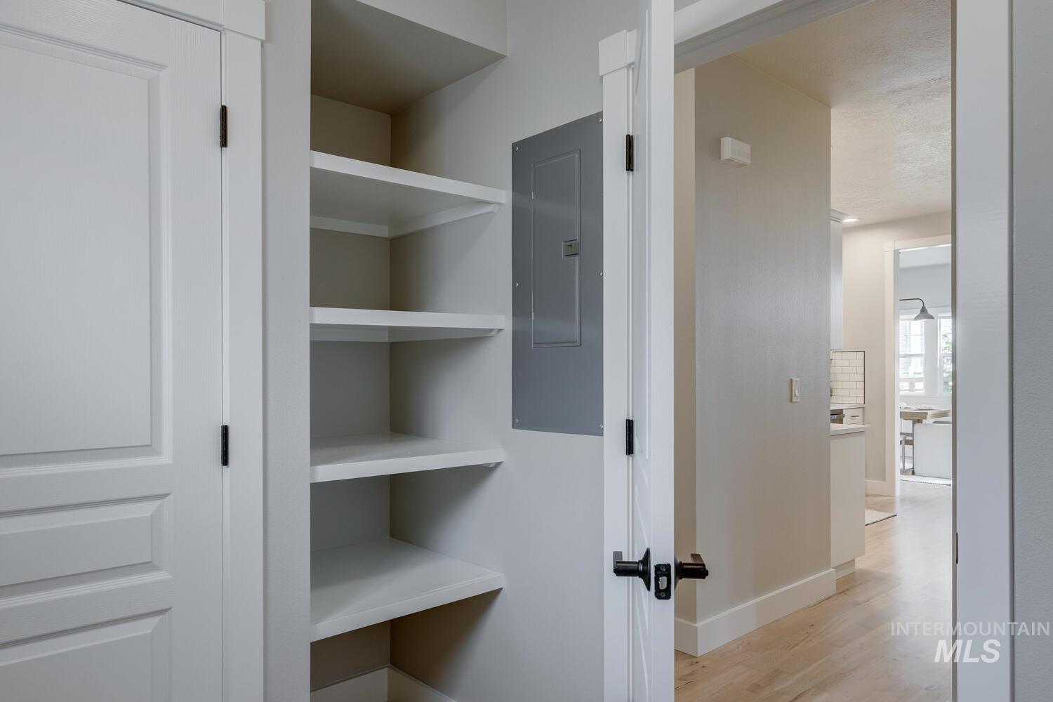 5745 W Farm Market Rd