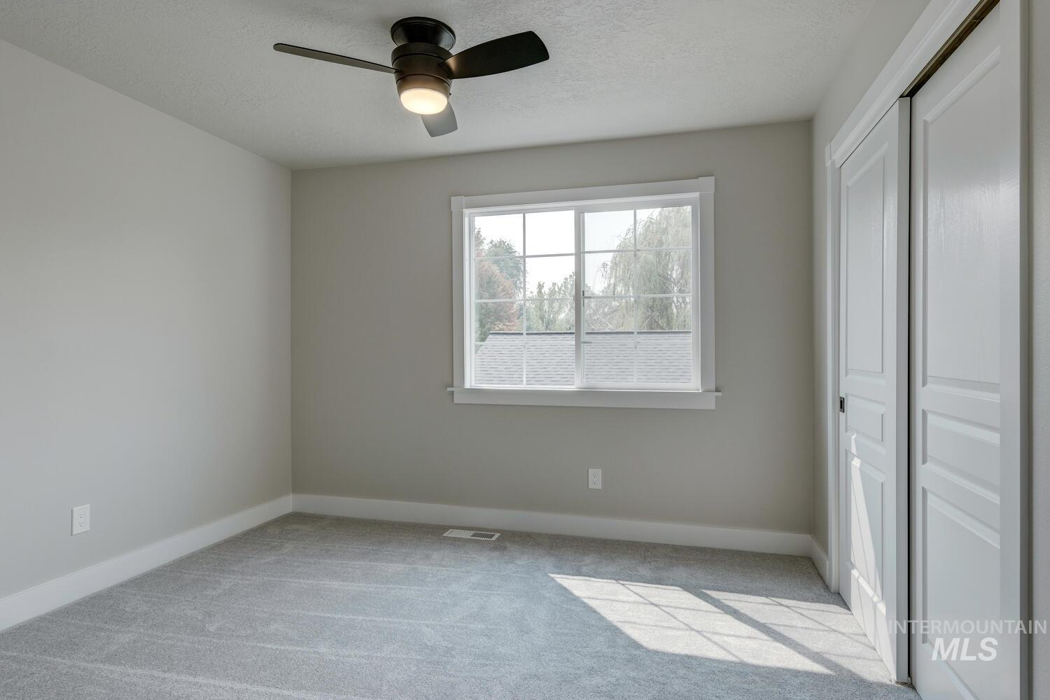 5745 W Farm Market Rd