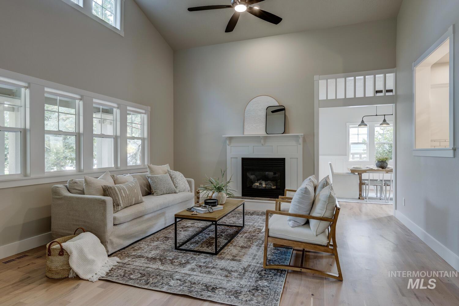 5745 W Farm Market Rd