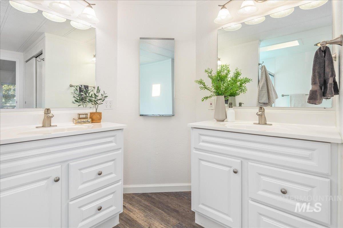 8380 W Willowpark Dr