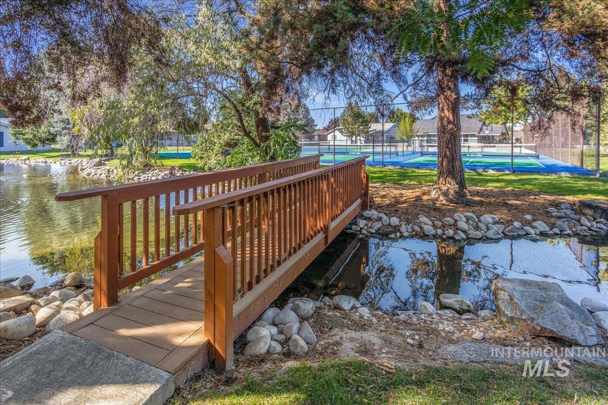 8380 W Willowpark Dr