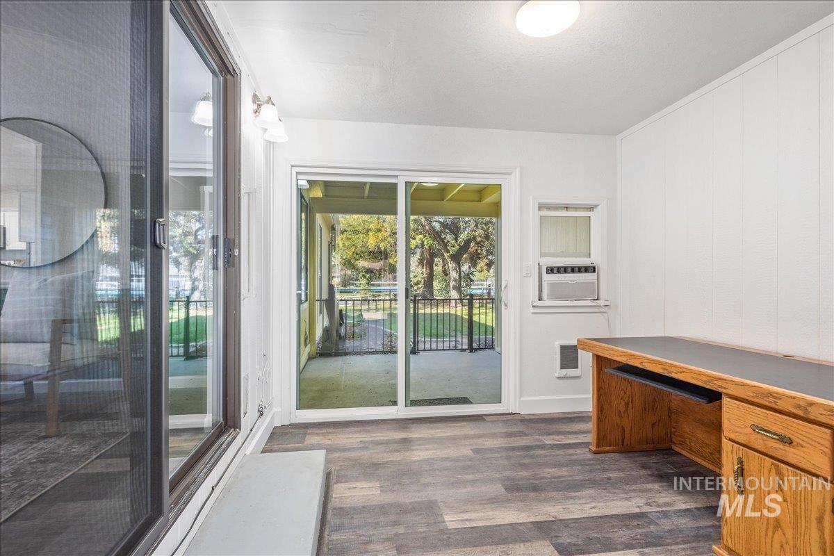 8380 W Willowpark Dr