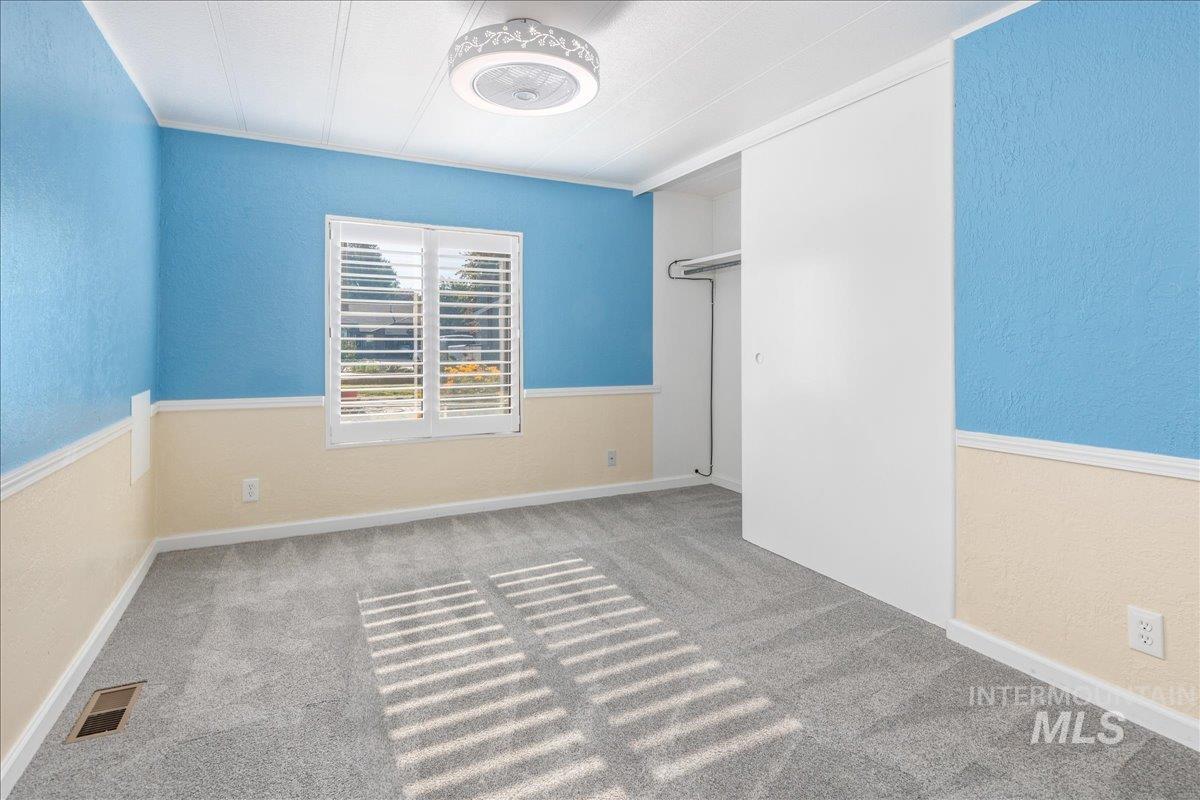 8380 W Willowpark Dr