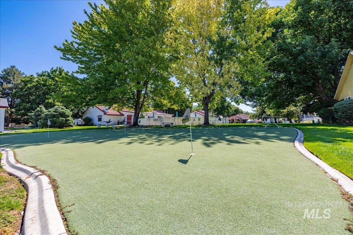 8380 W Willowpark Dr