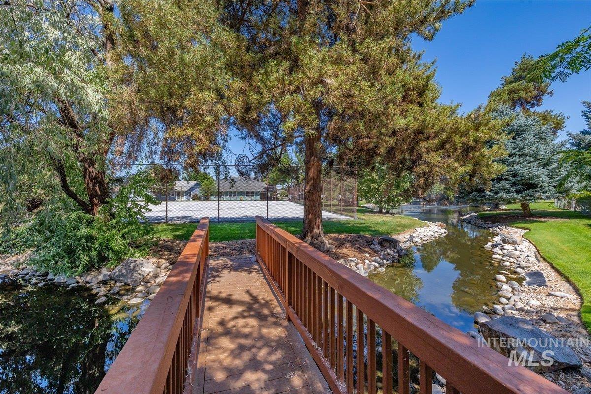 8380 W Willowpark Dr